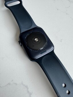 Apple Watch SE 2nd Gen 44mm - 2