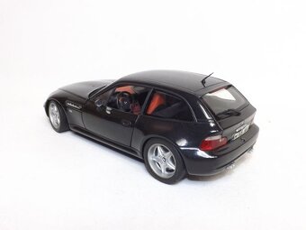 BMW M Coupé Dílerský model 1:18 - 2