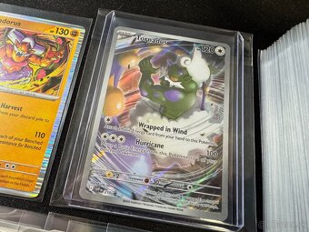 Pokemón PREM. balík 1: 100ks kariet v obaloch s EX + darčeky - 2