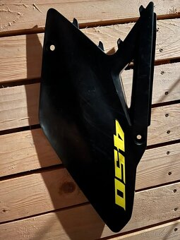 Bočné plasty na Suzuki RMZ450 - 2