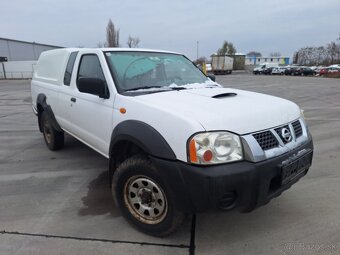 NISSAN NAVARA 2,5TD 4X4 KLÍMA ŤAŽNÉ 2006 ROK - 2
