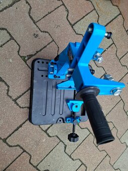 Predam stojan na flexi brusku - 2