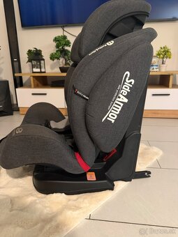 Autosedačka Petite&Mars - 2