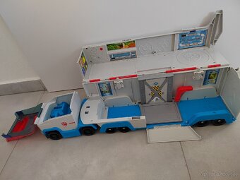 Kamión Labková patrola - 2