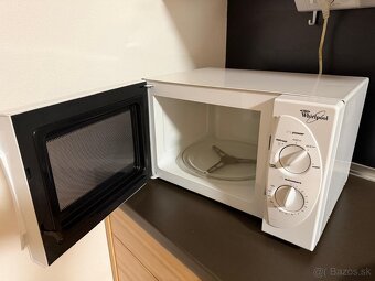 Predám Whirpool mikrovlnku - 2