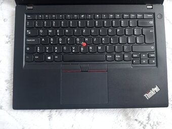 predám Lenovo Thinkpad A475 , AMD PRO A-12 , 8gb ram , Win 7 - 2