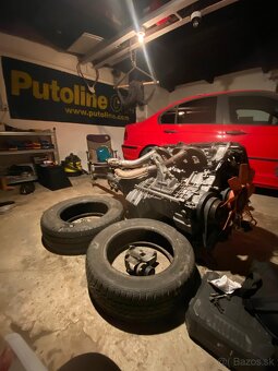 Motor M52B28 - 2