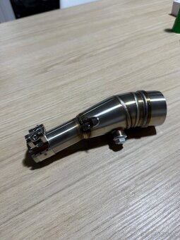 Predam koncovku na ladeny vyfuk Honda Adv350 - 2