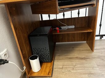 PC stolík - 2