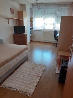 Izba v 3izb.byte SKLABINSKÁ UL. za 310 €/mes. - 2