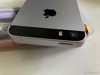 iPhone SE 2016 - 2