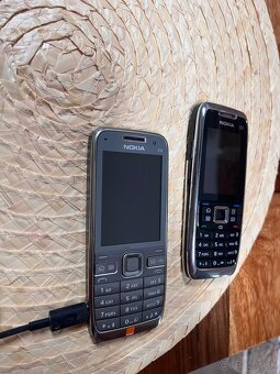 Nokia E51, Nokia E52 - 2