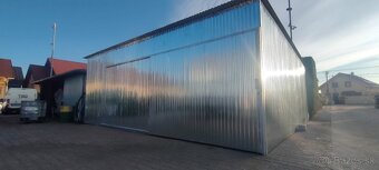 Plechová garáž 8×7 m so spádom dozadu posúvna brána - 2