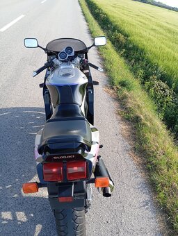 Suzuki GSX-R 1100. - 2