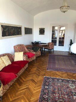 5.izbový byt s balkónom v centre mesta -167 m2- ulica Hlavná - 2