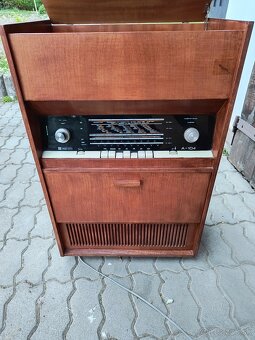 Staré rádio s gramofónom Resprom - 2