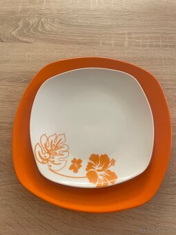 Porcelánová sada riadu - 2