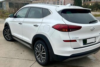 Hyundai tucson - 2