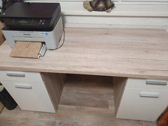 Predám písací stôl. - 2