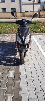 Adamoto Starfighter 125 - 2