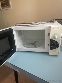 Mikrovlnka Panasonic - 2