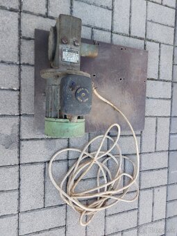 Mlynček na mäso - 2