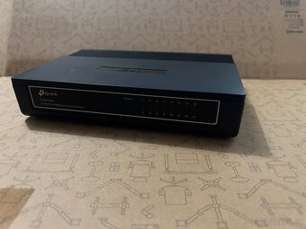 tp-link switch - 16 potový - TL-SF1016D - 2