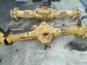 Predám diely cat 428 432 B C D E F - 2