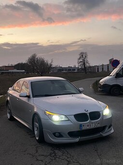 E60/E61 predný naraznik - 2