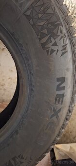 Nexen 235/75R15 - 2