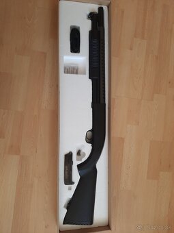 Double Eagle airsoft brokovnica M58A Čierna - 2