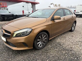 Mercedes Trieda A - 2