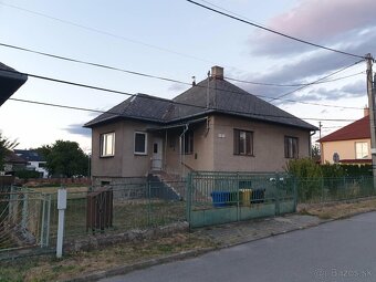 predám dom s pozemkom Ľubotice - 2