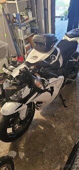 Predám buranu HONDA cbr 1000 rr sc 59 - 2