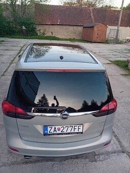 Predám opel Zafira Tourer 2,0 diesel 121kw automat r.v.2012 - 2