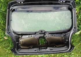 Predám na VW Polo 6R6 kufrové dvere. - 2