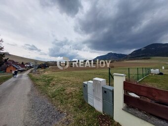 Stavebný pozemok 827 m2 Ižipovce - 2