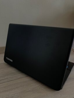 Notebook Toshiba - 2
