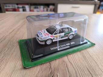 Škoda Octavia RS a WRC 1:43 - 2