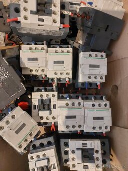 Motorový spúšťač, stykač, relé. - 2