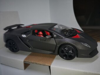 Predám zberateľský model auta Lamborghini Sesto Elemento - 2