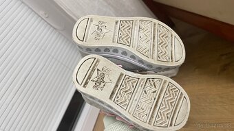 Dievčenské svietiace topánky veľ. 22 - 2