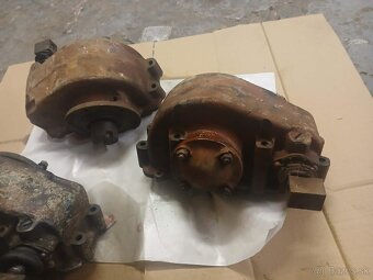 V3s vyvod,v3s prevodovka,v3s cerpadlo - 2