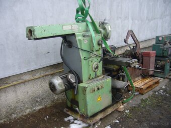 FRÉZA RUSKEJ VÝROBY+ PRÍSLUŠENSTVO - 2