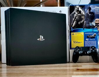 PS4 PRO 1TB - 2