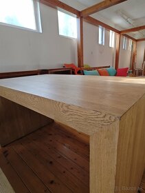 Dubový stôl s dubovými lavicami - 2