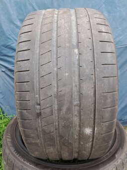 Ponúkam 2 letné pneumatiky Yokohama Advan 295/35 ZR21 - 2