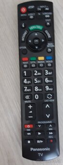 Panasonic Viera TX-L42ET5E - 2
