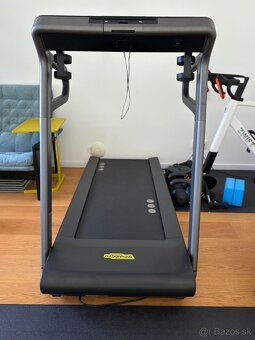 bežecký pás Technogym MyRun - 2