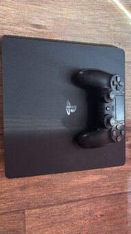 PLAYSTATION 4 - 2